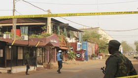 Islamisté zajali rukojmí v hotelu na Mali. Pak začala střelba. (ilustrační foto)