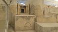 V troskách chámu Tarxien byly nalezeny i kameny s vytesanými vzory.