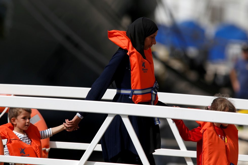 Na Maltě se vylodilo 44 zachráněných migrantů z lodi Alan Kurdi