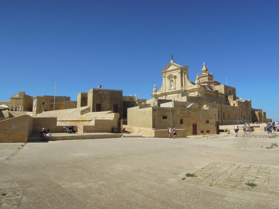 Gozo, citadela ve městě Victoria.