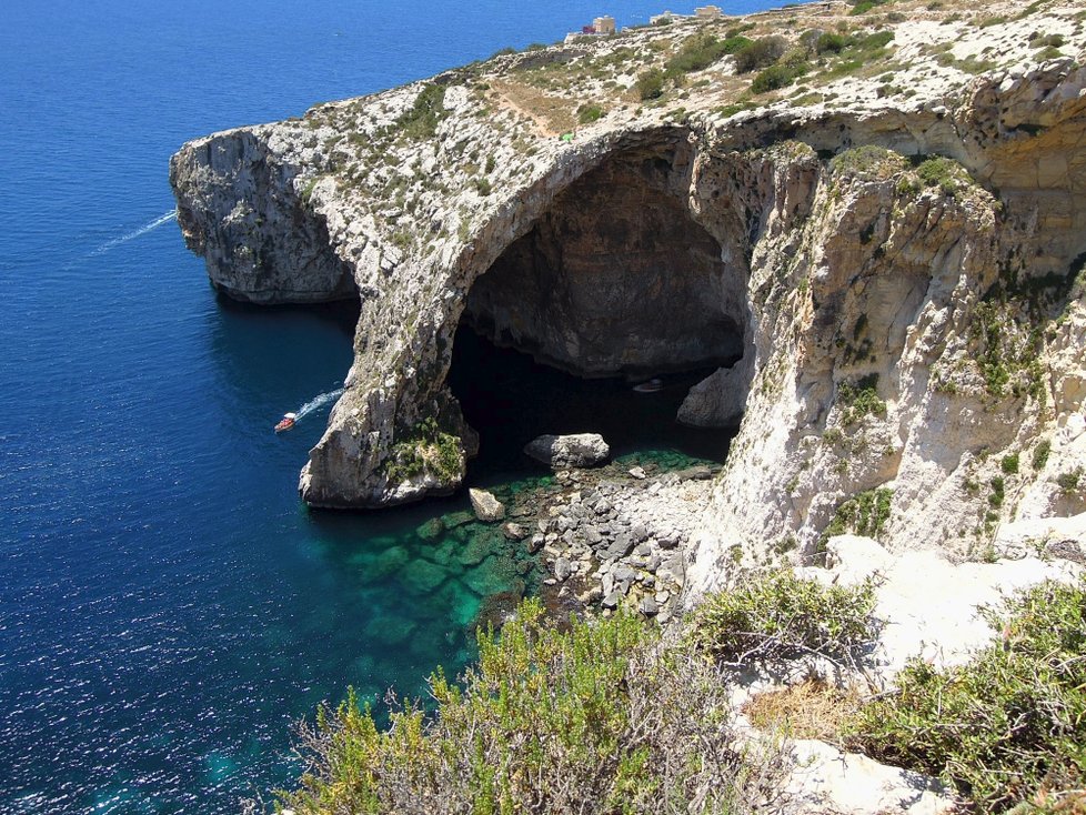 Blue Grotto, asi nejznámější přírodní útvar na Maltě.
