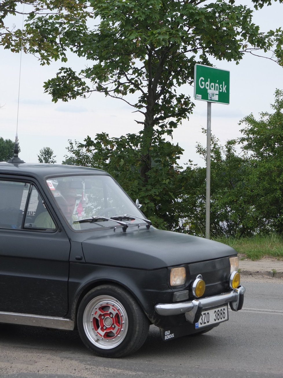 Každé auto, které se zúčastnilo výpravy, bylo unikátní