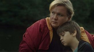 Milující ukrajinská Máma hledá svého syna: Zabili ho? Je zraněný v&nbsp;zajetí? Seriálová road movie, jež musíte vidět 