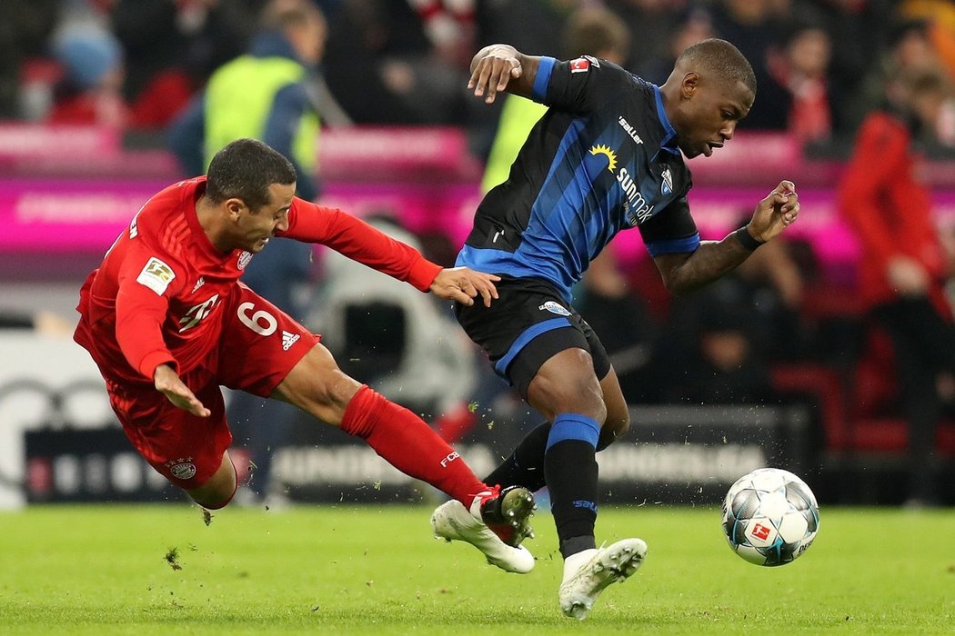 Neteř fotbalisty Streli Mamby zkolabovala přímo v Allianz Areně. Lékaři už jí nedokázali pomoct!