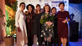 Maminkou roku 2019 je Marie Mrňávková! Kdo zvítězil mezi blogerkami, hrdinkami a podnikatelkami? 