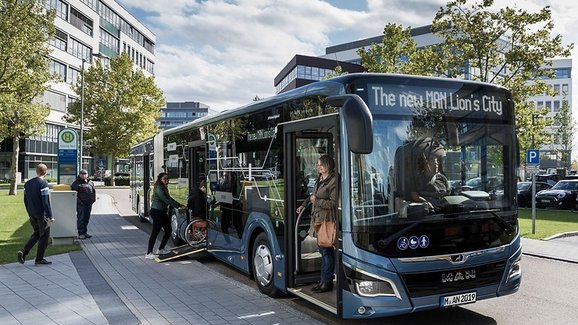 Autobusy značek MAN a Neoplan na veletrhu Busworld 2019  