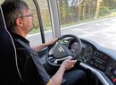 Řízení autobusu jsme si užívali také díky multifunkčnímu volantu