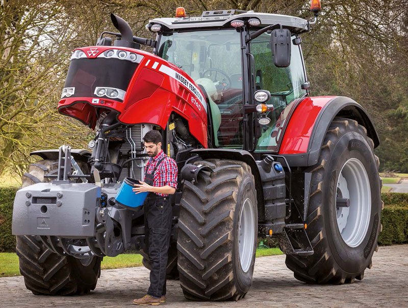 Massey Ferguson MF8700