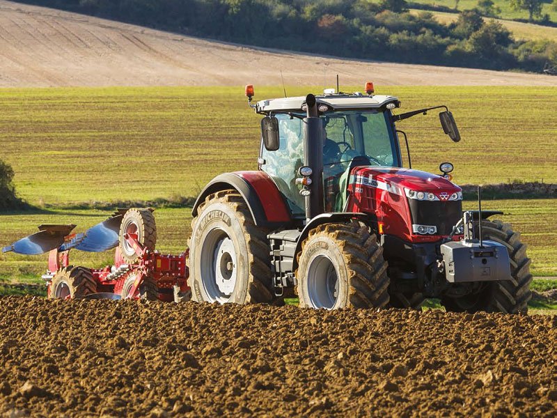 Massey Ferguson MF8700