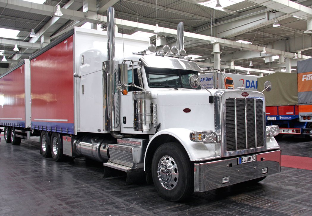 Peterbilt 388