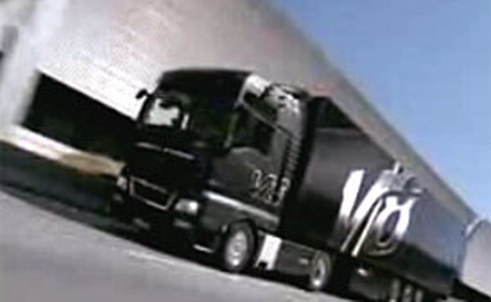 Video: Man TGX – reklama na Truck of the Year 2008