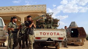 Severosyrské město Manbidž po měsících bojů dobyly spojené kurdsko-arabské jednotky s podporou mezinárodní koalice v čele s USA.