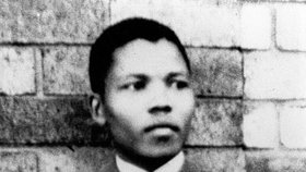 Nelson Mandela v 19 letech.