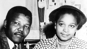 Mandela s kontroverzní Winnie Madikizelovou.