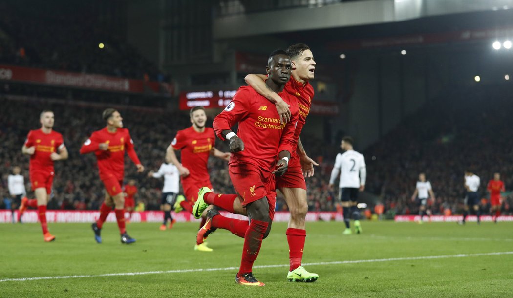 Útočník Liverpoolu Saido Mané zničila dvěma góly Tottenham