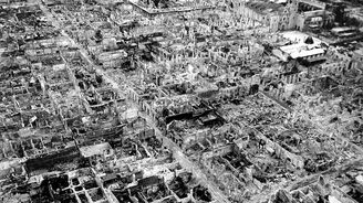 Rozbombardovaná Manila: Filipínská metropole utrpěla po Varšavě největší škody ze všech spojeneckých měst