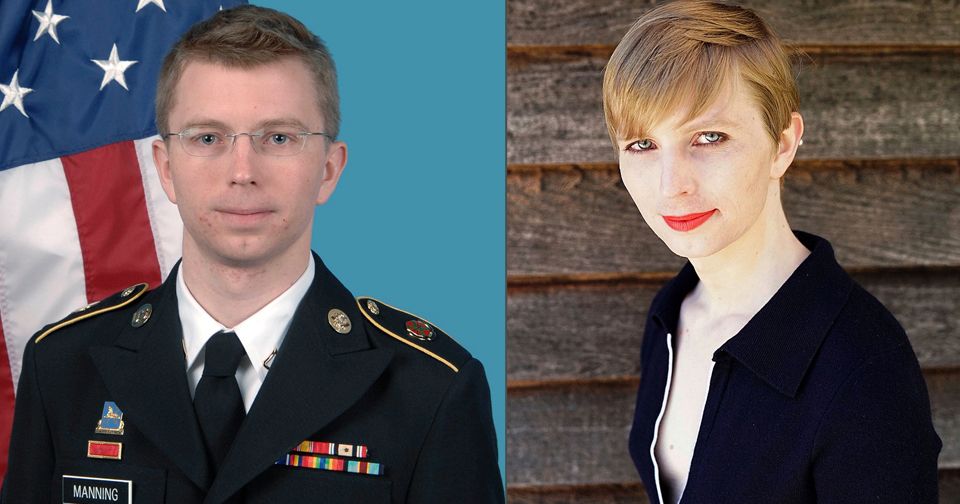 Bradley Manning během služby v americké armádě a o pár let později už jako Chelsea Manningová