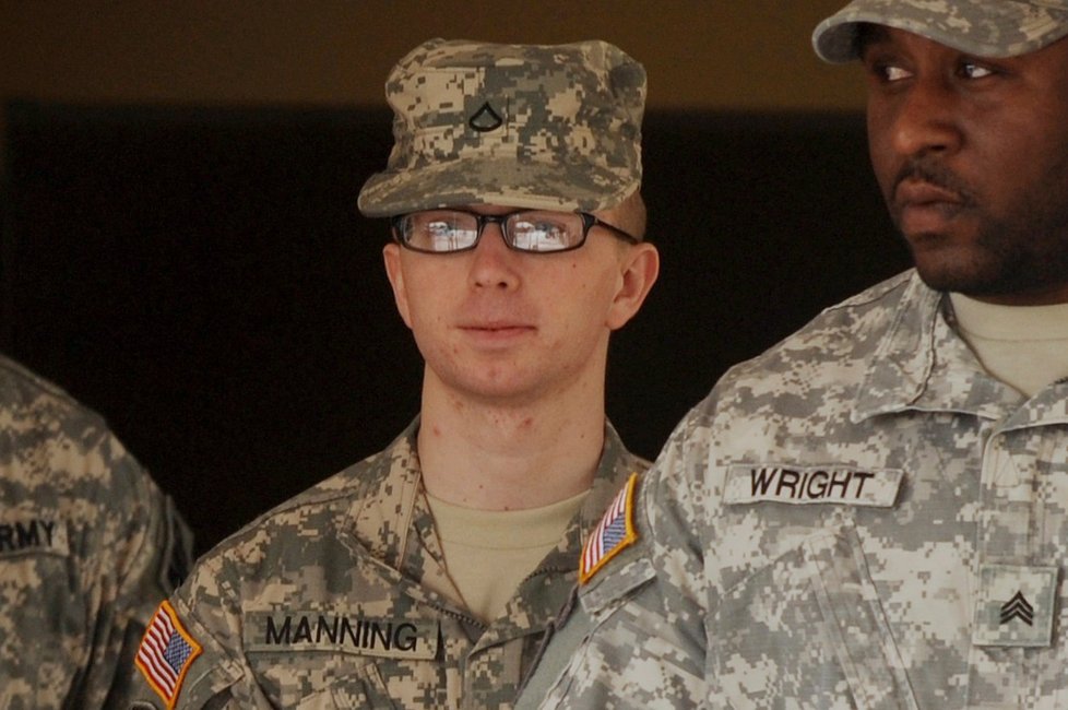 Manningová ještě jako vojín Bradley Manning