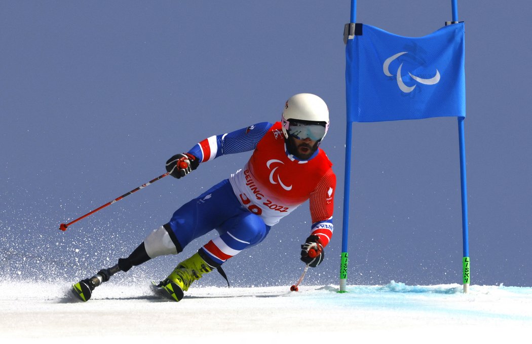 Francouzský paralympijský lyžař Manoël Bourdenx