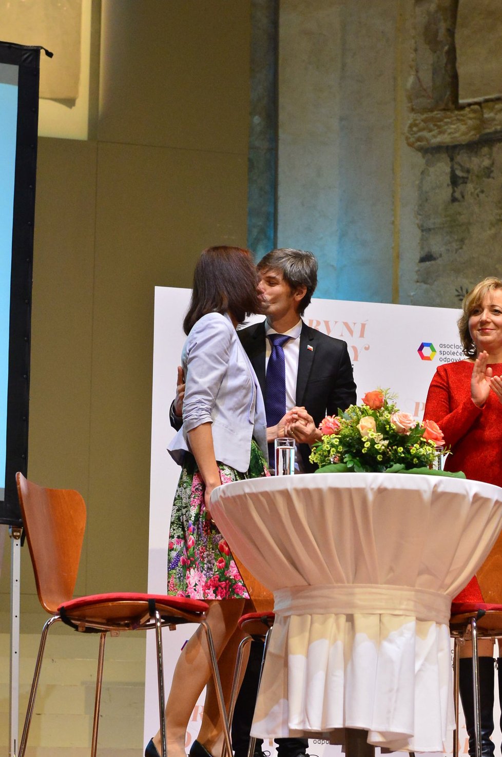 Debata manželek kandidátů na prezidenta: Marek a Monika Hilšerovi