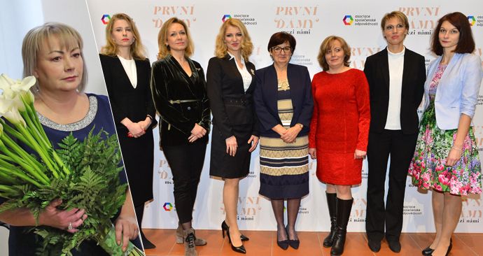Ženy kandidátů na prezidenta: Zleva Zemanová, Horáčková, Talmanová, Hynková, Drahošová, Fischerová, Bračíková a Hilšerová