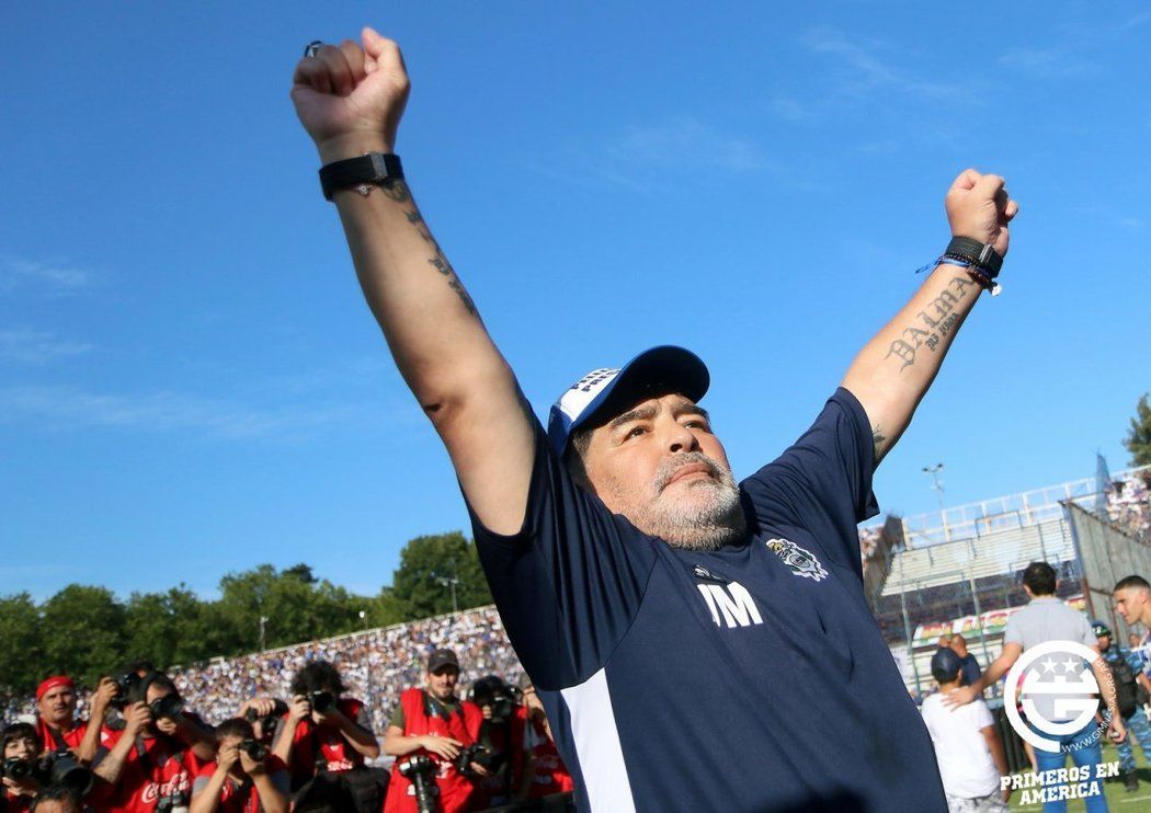 Diego Maradona při jednom ze svých posledních trenérských angažmá.