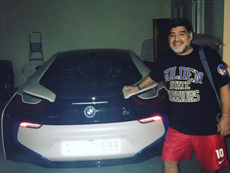 Diego s BMW v Emirátech