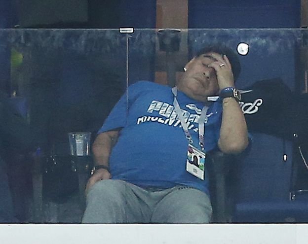 Po třetím gólu Chorvatů byl Maradona zničený
