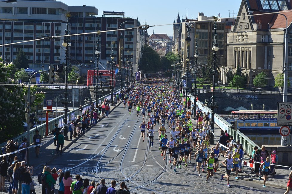 V Praze odstartoval 24. ročník tradičního maratonu.