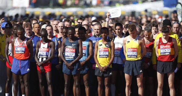 Závodníci před startem zavzpomínali na oběti bostonského maratonu