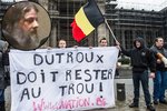 Dutroux vypadal u soudu sešle, proti jeho propuštění do domácího vězení protestovali v ulicích Belgičané