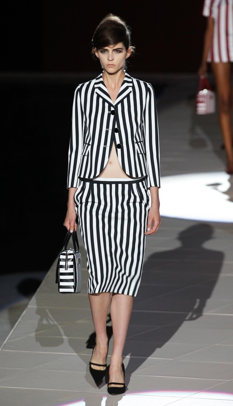 Marc Jacobs představi na New York fashion weeku svou pruhovanou kolekci na jaro 2013.