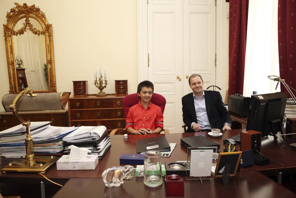 Marcel Chládek provedl jedenáctiletého školáka svou kanceláří