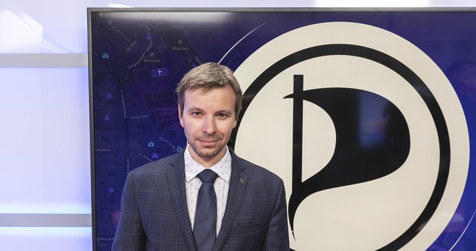 Lídr Pirátů pro eurovolby Marcel Kolaja byl hostem pořadu Epicentrum (25.4.2019)