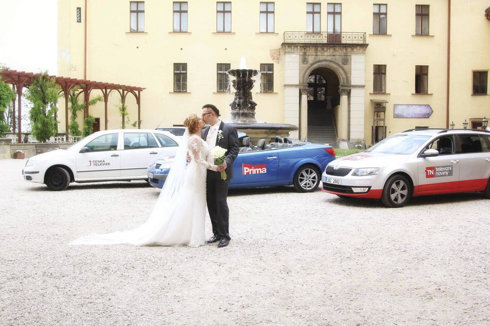 Marcela Škábová se mění na Marcelu Tomčíkovou.