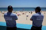 Portugalský prezident Marcelo Rebelo de Sousa zachraňoval v moři ženy, se kterými se převrhla kánoe