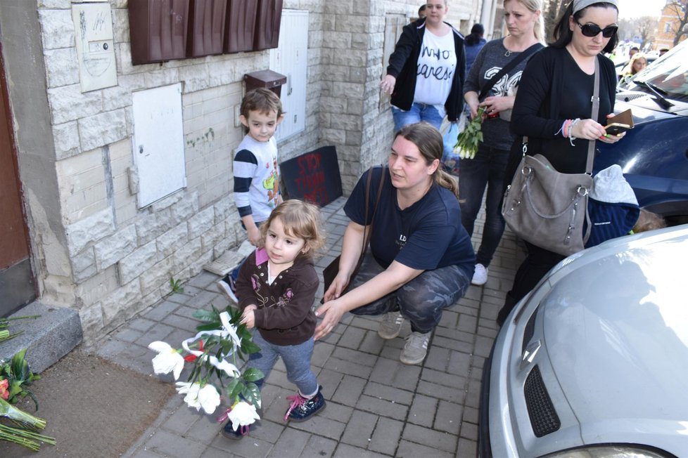 Akce Stop týrání dětí a pietní pochod za utýraného Marečka (†3)