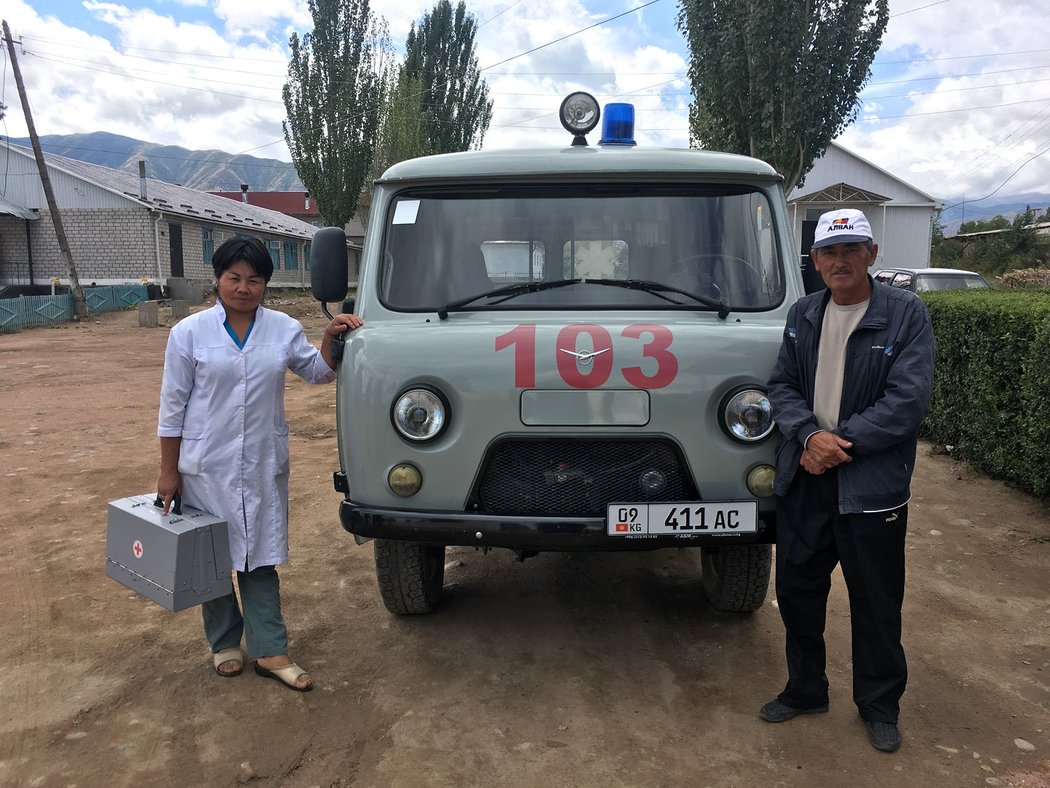 „Když jsem viděl, s jakými vozidly fungují záchranáři například v Kyrgyzstánu, došlo mi, že bychom si v Česku neměli vůbec na nic stěžovat,“ komentuje Balicki