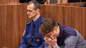 Marek Dalík u znojemského soudu. (18.11.2019)