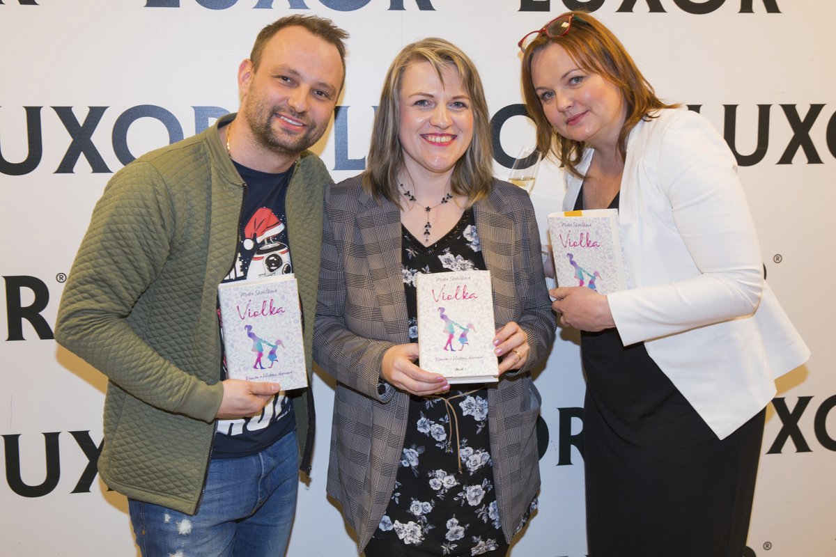 Marek Dědík, Kamila Špráchalová a autorka knihy Violky Mirka Skočílková