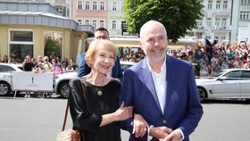 Daniela Kolářová s Markem Ebenem v Karlových Varech