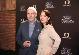 Moderátoři StarDance Marek Eben a Tereza Kostková