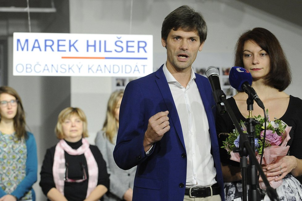 Lékař Marek Hilšer při oficiálním oznámení kandidatury