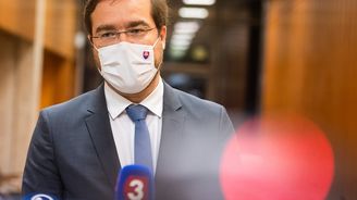 Slovenský ministr zdravotnictví Krajčí rezignoval. Je obětí koaličních kritiků, vzkázal Matovič