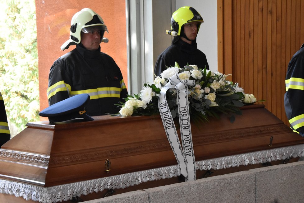 Pohřeb tragicky zemřelého dobrovolného hasiče Marka Vrby v Koryčanech.
