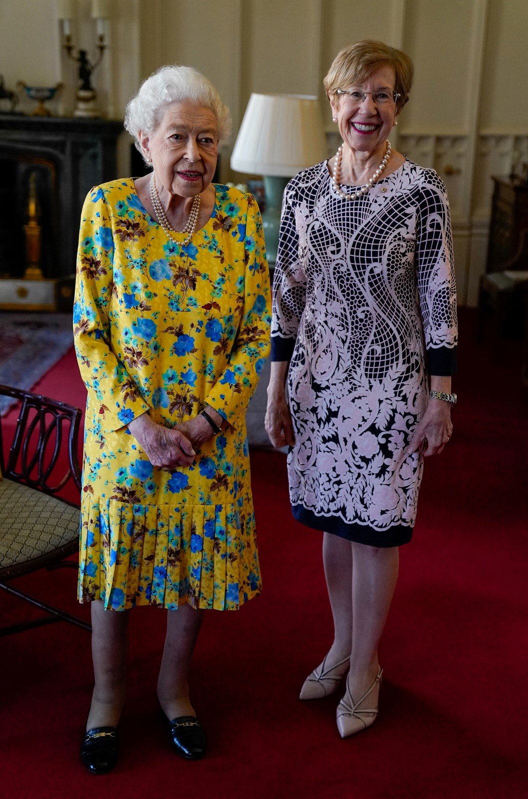 Královna Alžběta II. a guvernérka Nového Jižního Walesu Margaret Beazley