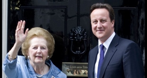 Margaret Tatcher měla od současného premiéra Británie Davida Camerona připravenou oslavu narozenin, kvůli nemoci se z ní ale musela omluvit