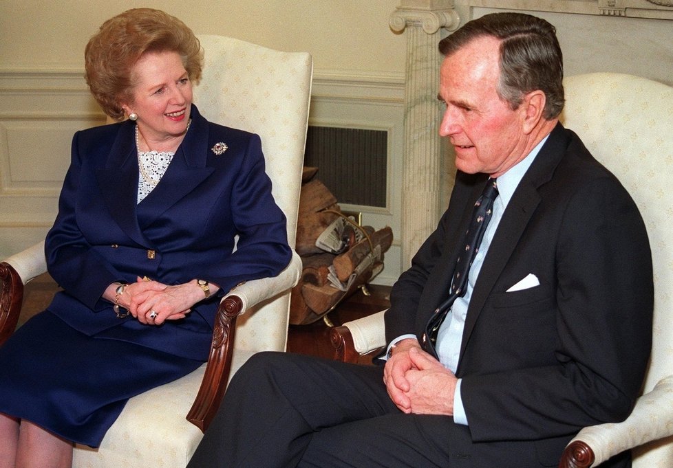 1990 - V Oválné pracovně Bílého domu s Georgem Bushem starším