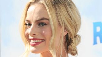 Účesy podle Margot Robbie: Inspirace, kterou využijete na svatbě i na fesťáku!