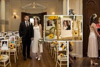 Snoubenci kvůli válce nemohli oslavit svatbu s blízkými: Jejich fotky alespoň nalepili na židle!